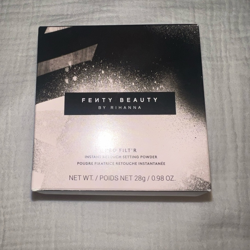 Fenty Beauty Pro Filt’r Instant Retouch Setting Powder |Honey 05 |Full Size |NEW - Picture 3 of 5